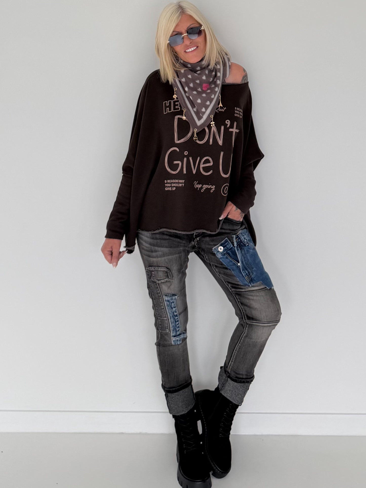 Sweater Dont Give Up - mokka