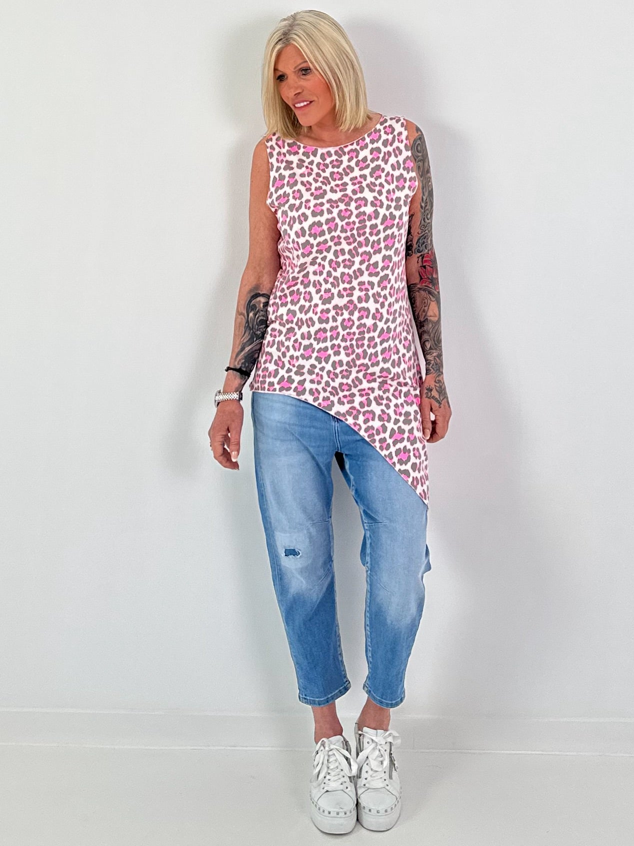 Long Top Leo asymmetrical - neon pink