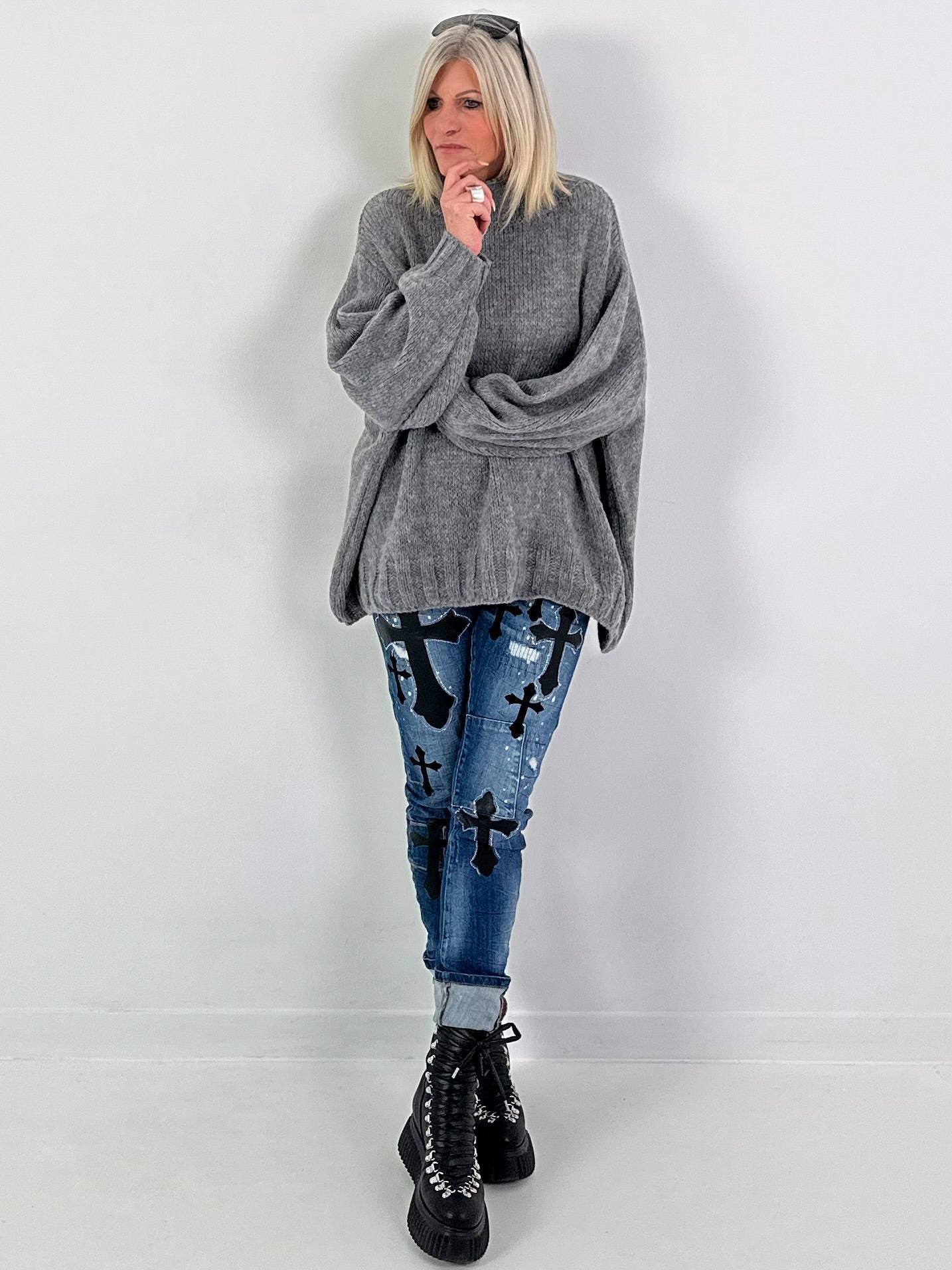 Oversized sweater model "Snuggle Arctic" - anthracite