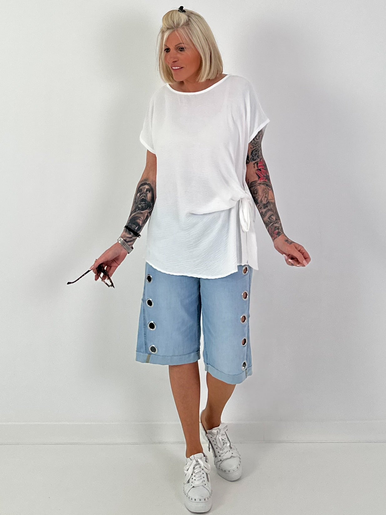 Blouse-style top with side tie knot - white