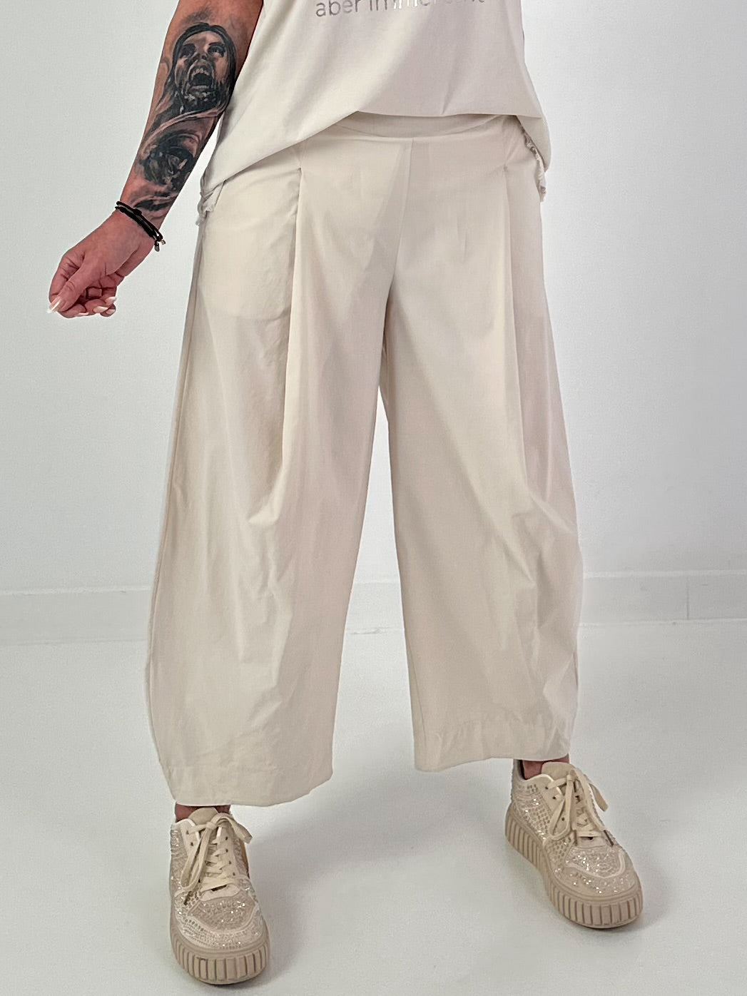 Ballon Hose mit langer Bundfalte - beige