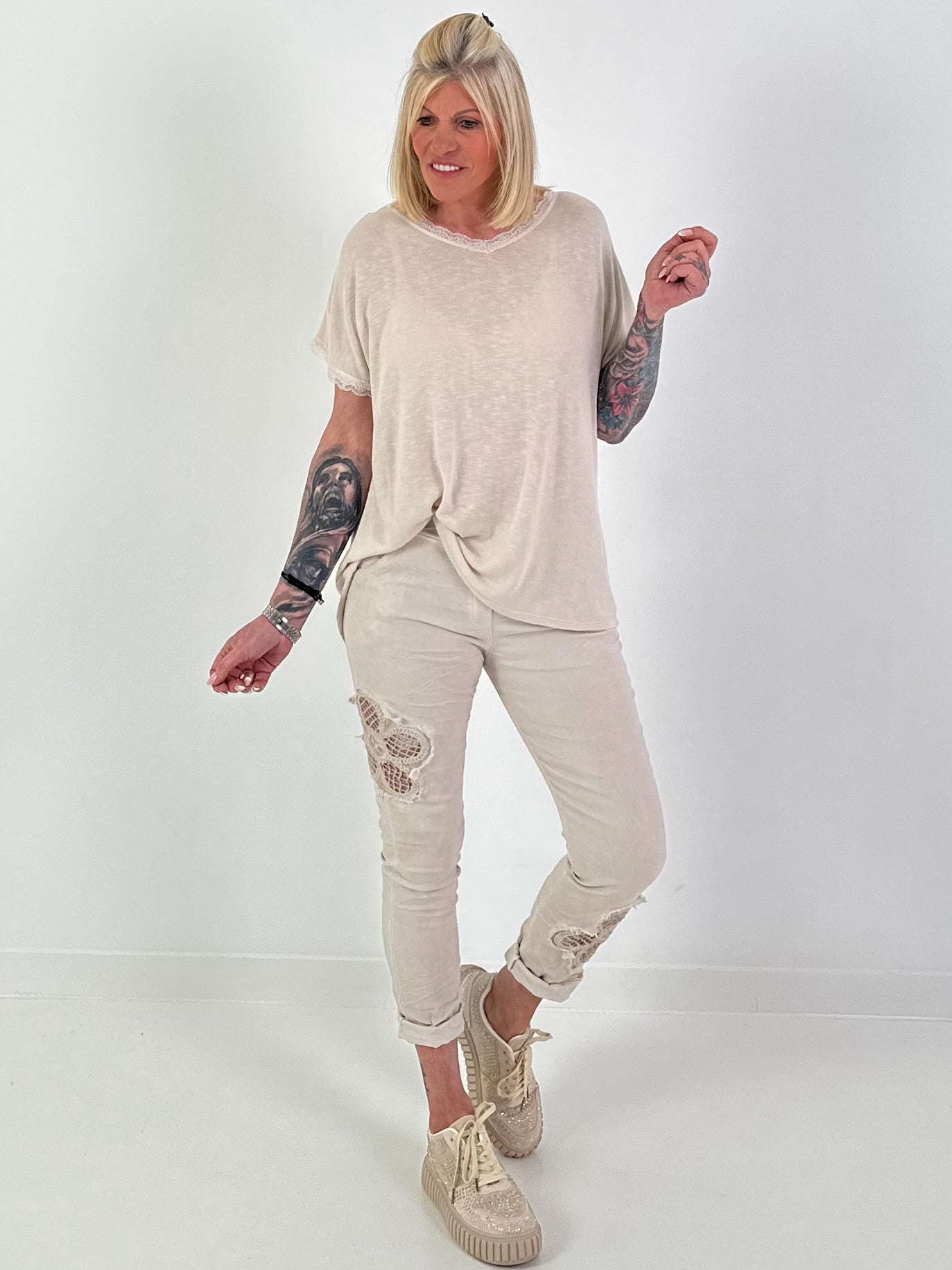 T-Shirt mit Rückenschleife - beige