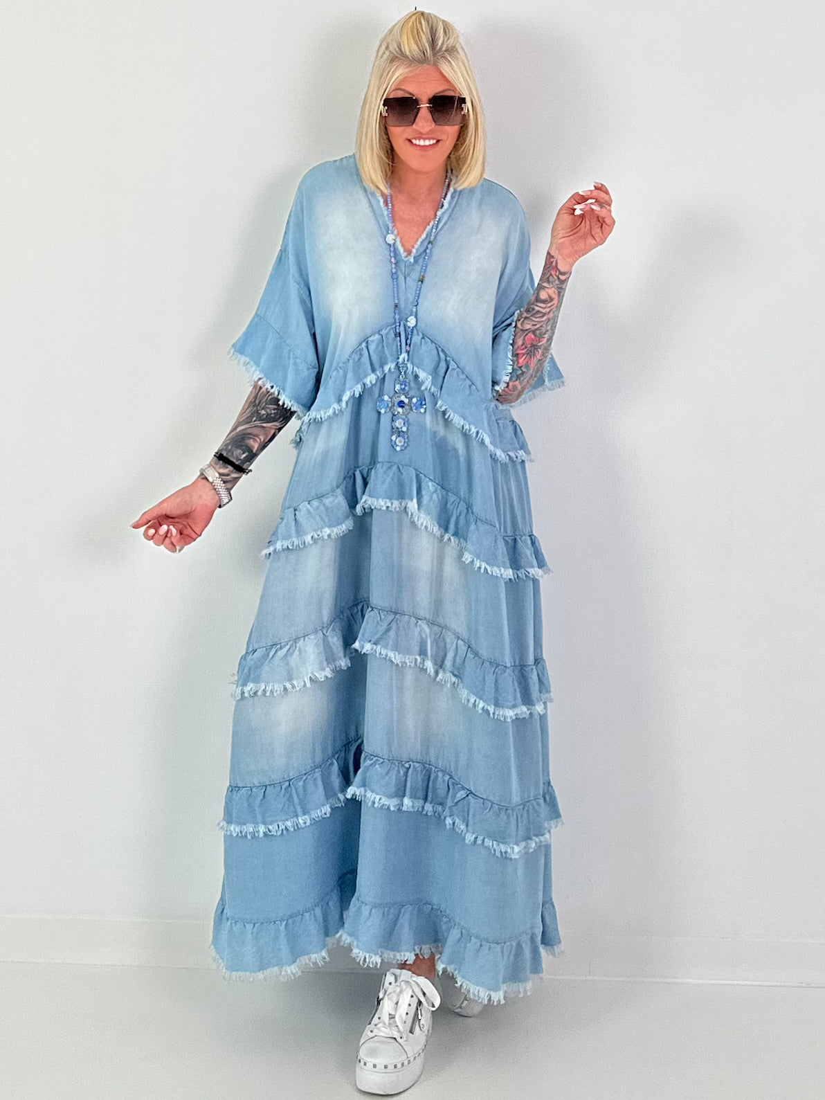 Jeans dress with ruffles - light blue