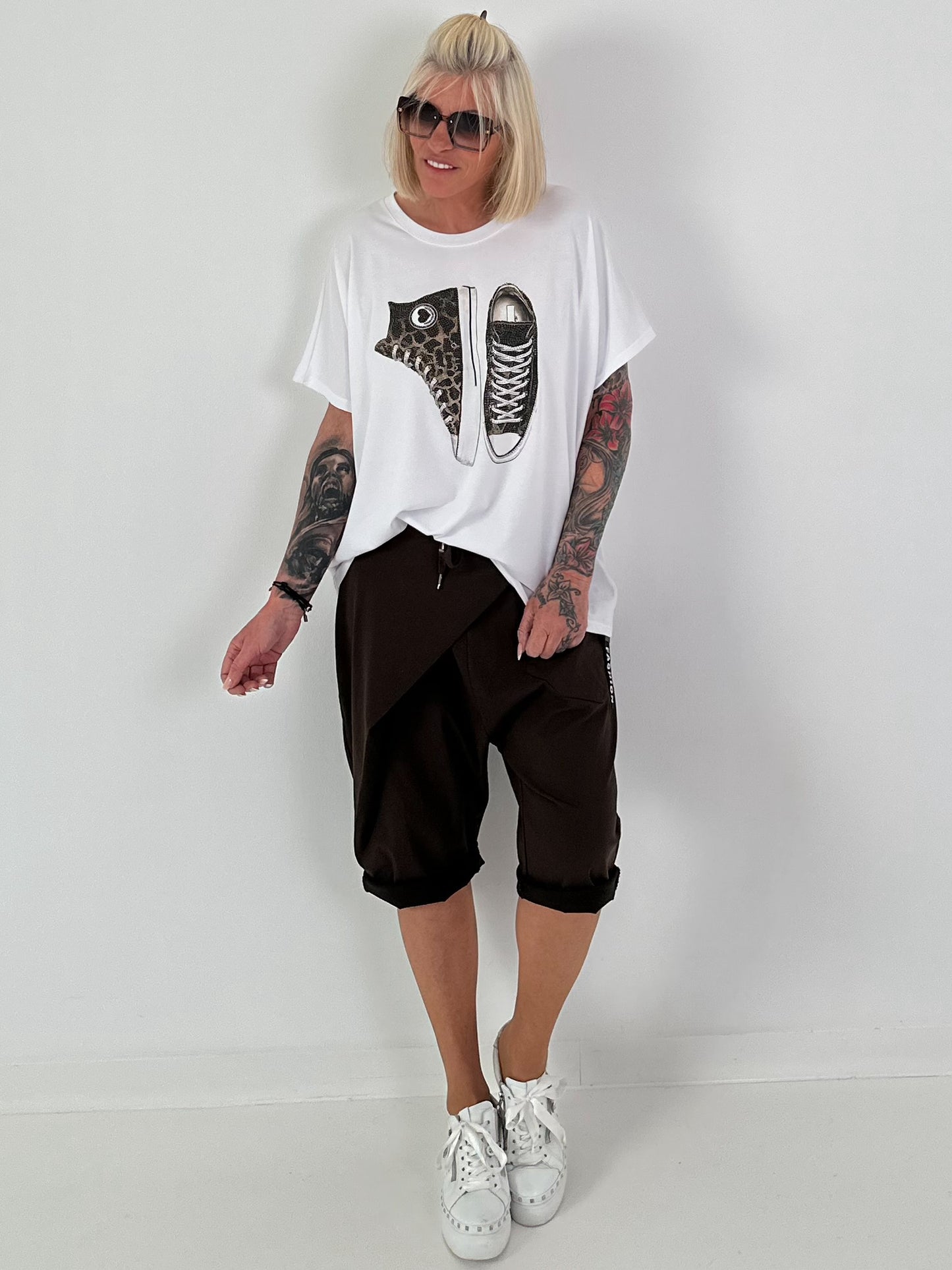 T-Shirt Chucks - weiss-dunkelbraun