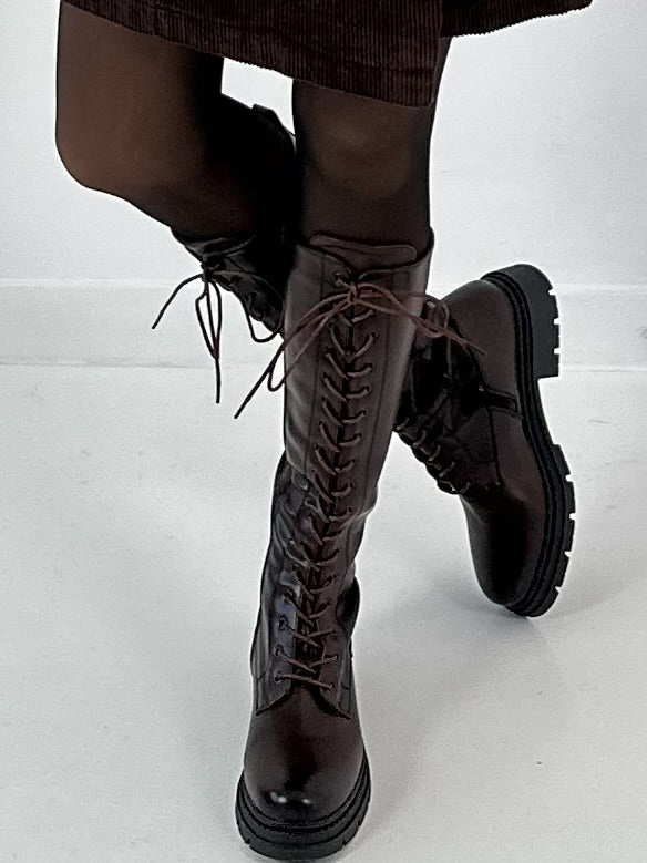 Boots model "Lacoria" - brown