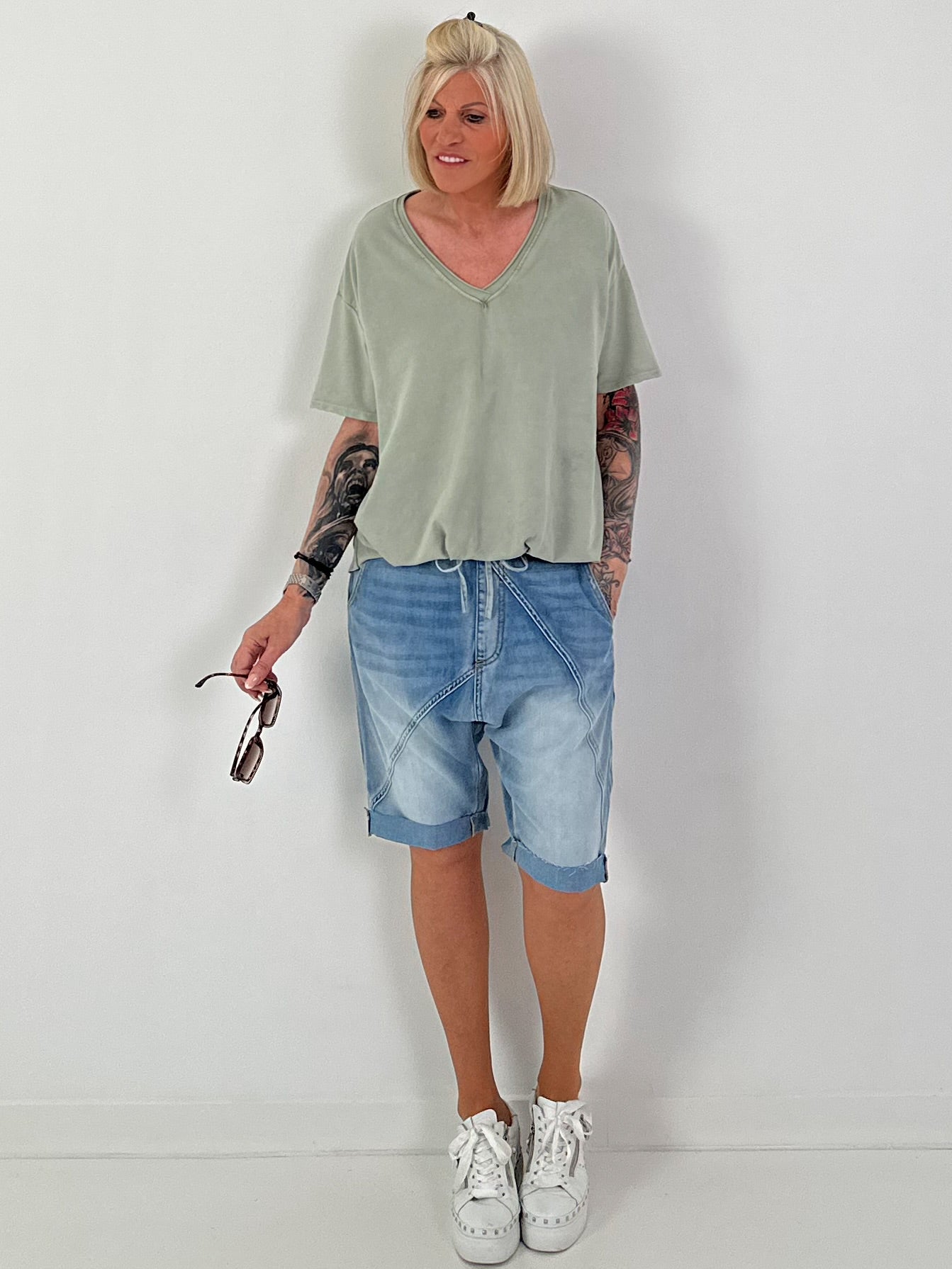 Short denim baggy shorts