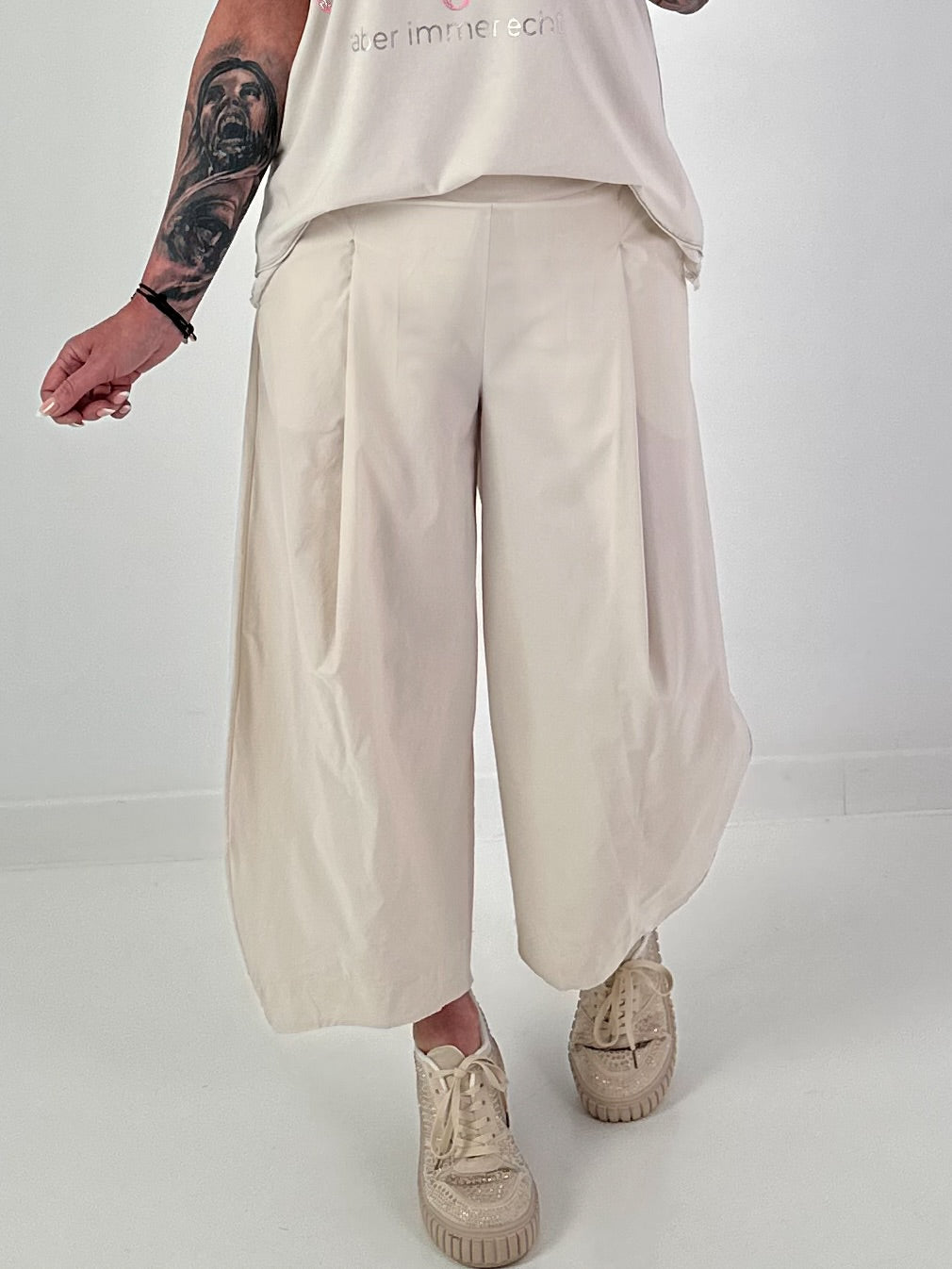Ballon Hose mit langer Bundfalte - beige