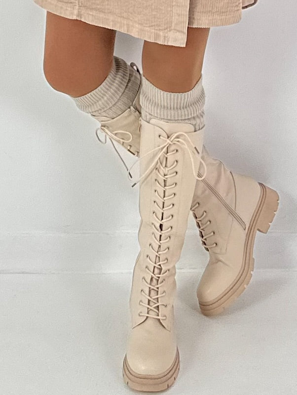 Boots model "Lacoria" - beige