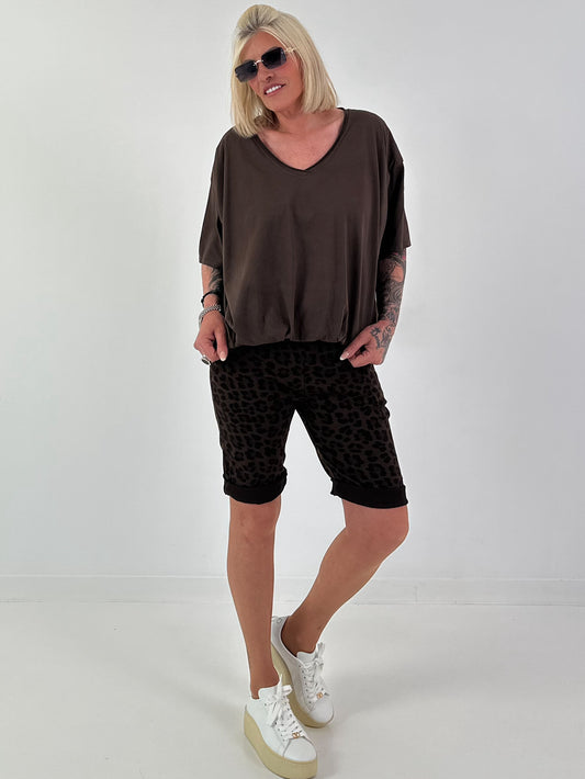 T-Shirt  mit gerafftem Saum - schoko