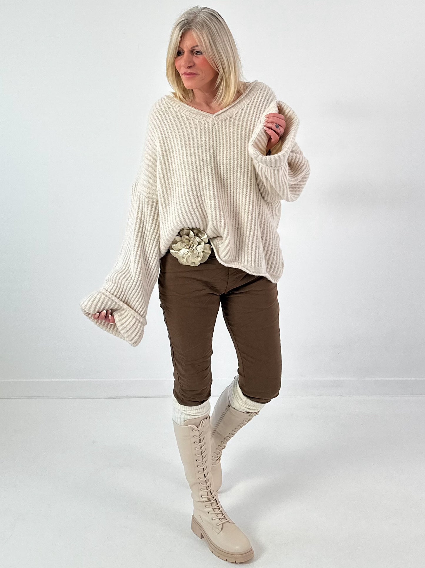 Strikceintuur model "Floral Flow" - goud