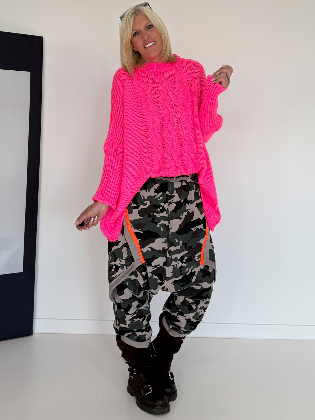 Pullover mit Stulpenärmeln und Zopfmuster - neonpink
