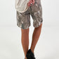 Sweat Short Camouflage mit Nieten - beige-mehrfarbig