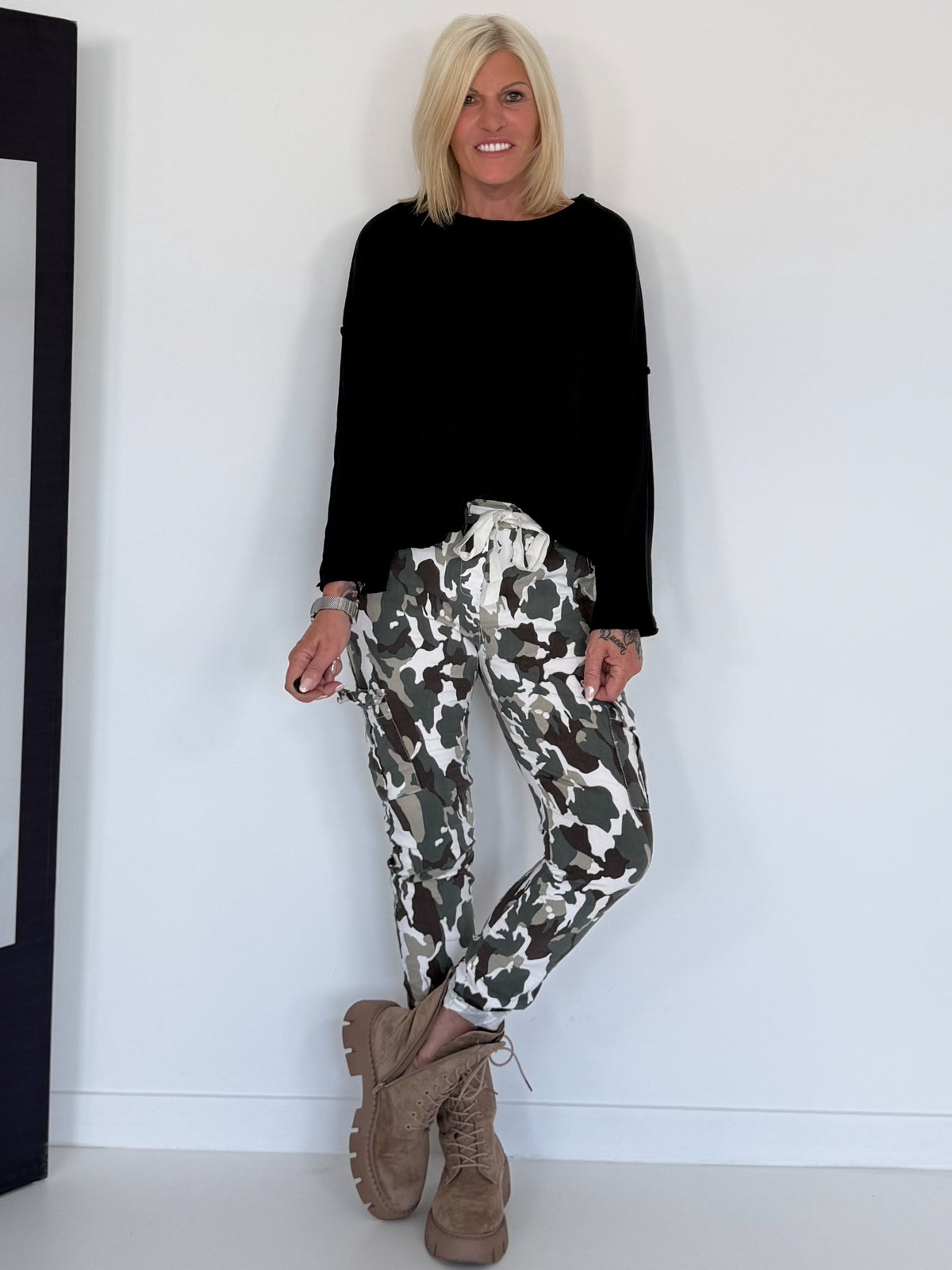 Cargo trousers with camouflage print - white-olive-multicoloured