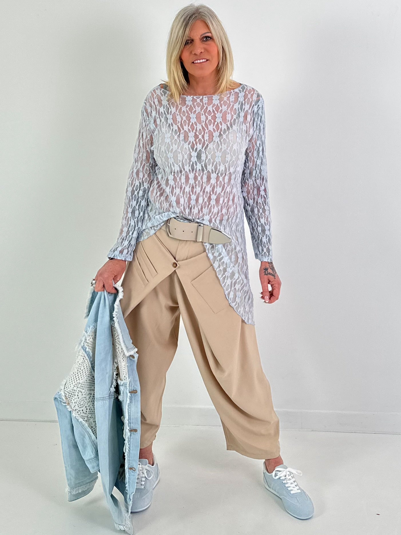 Kanten blouse met patroon - lichtblauw