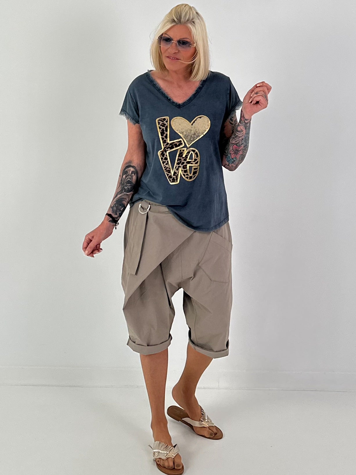 T-Shirt Love with Leo and Sequin Details - Blue