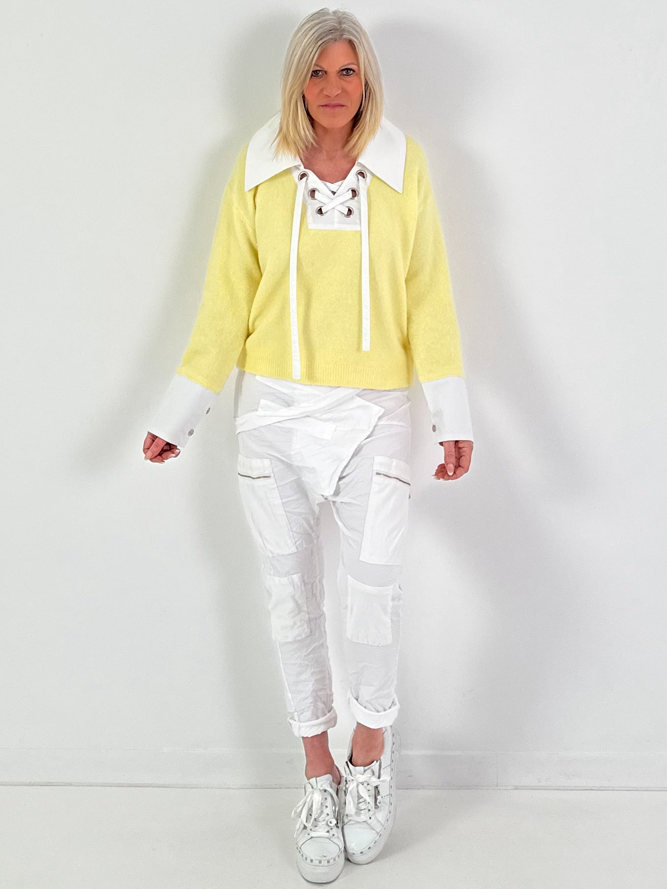 Trui model "Veterkraag" - geel