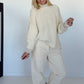 Weicher Grobstrickpullover mit Stehkragen - beige