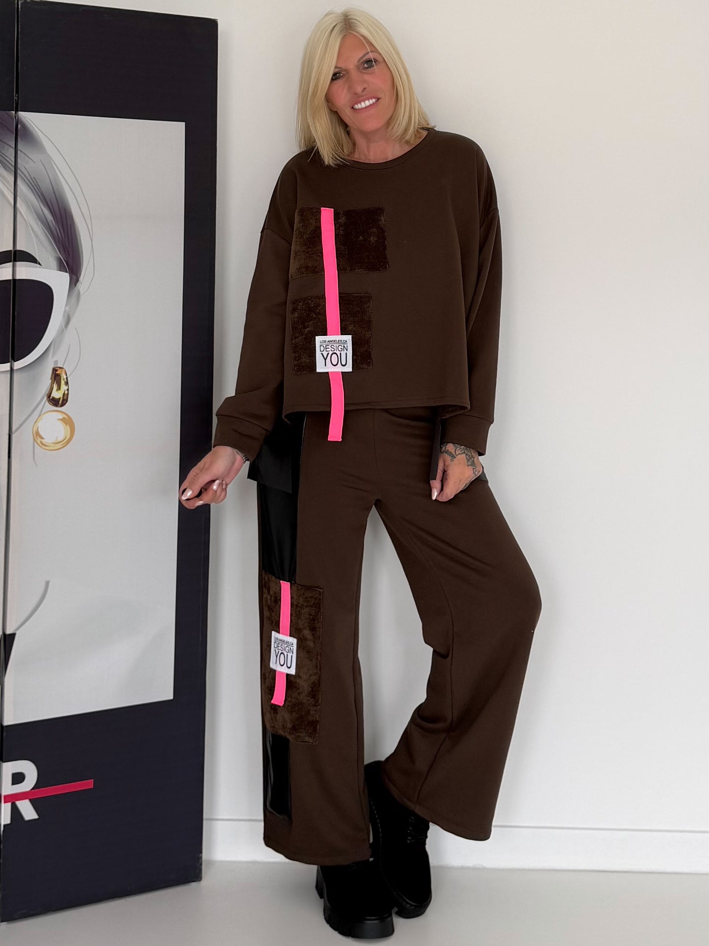 Casual tweedelig pak met details van leerlook en corduroy - mokka