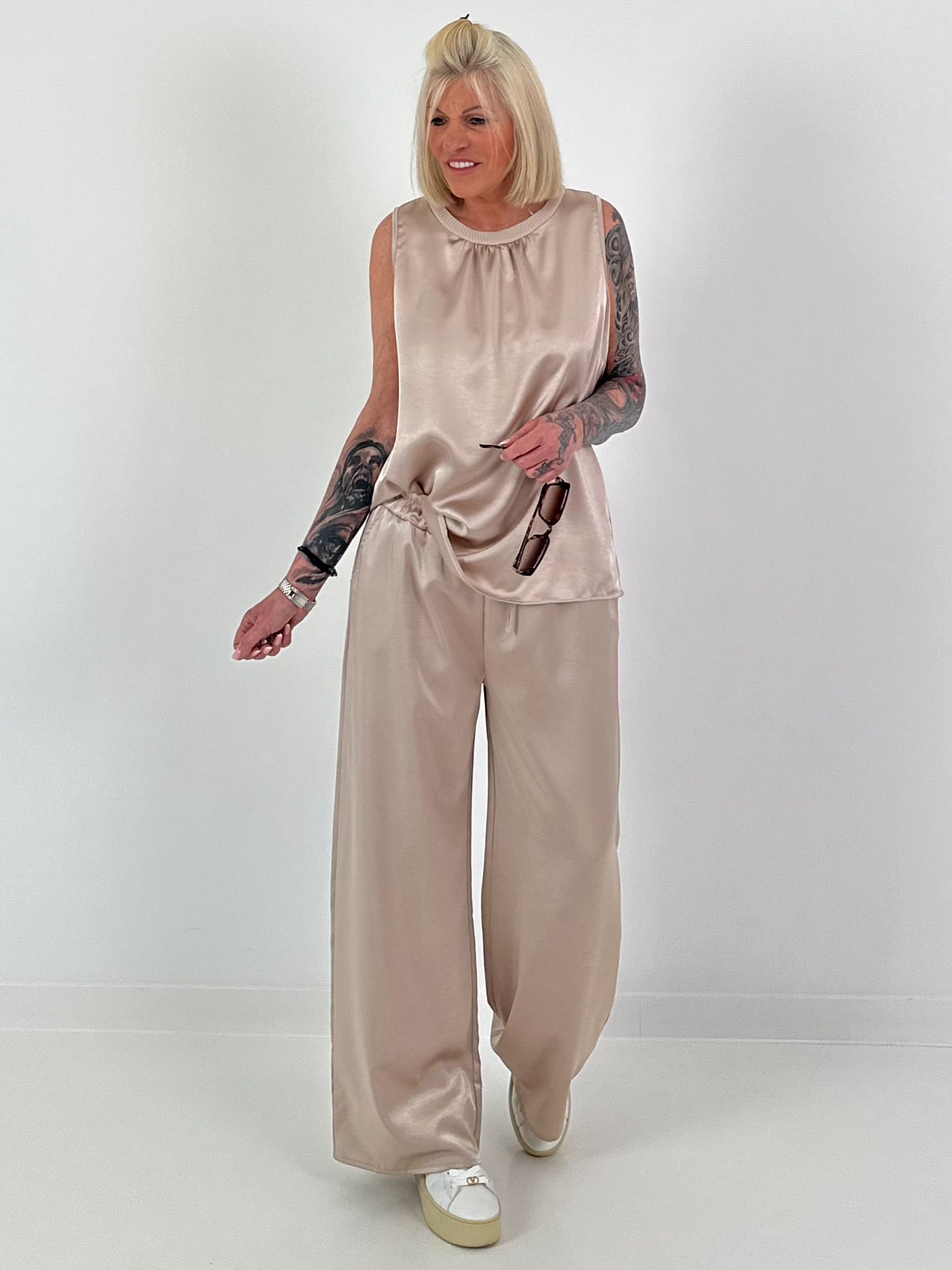 Two-piece satin look - beige