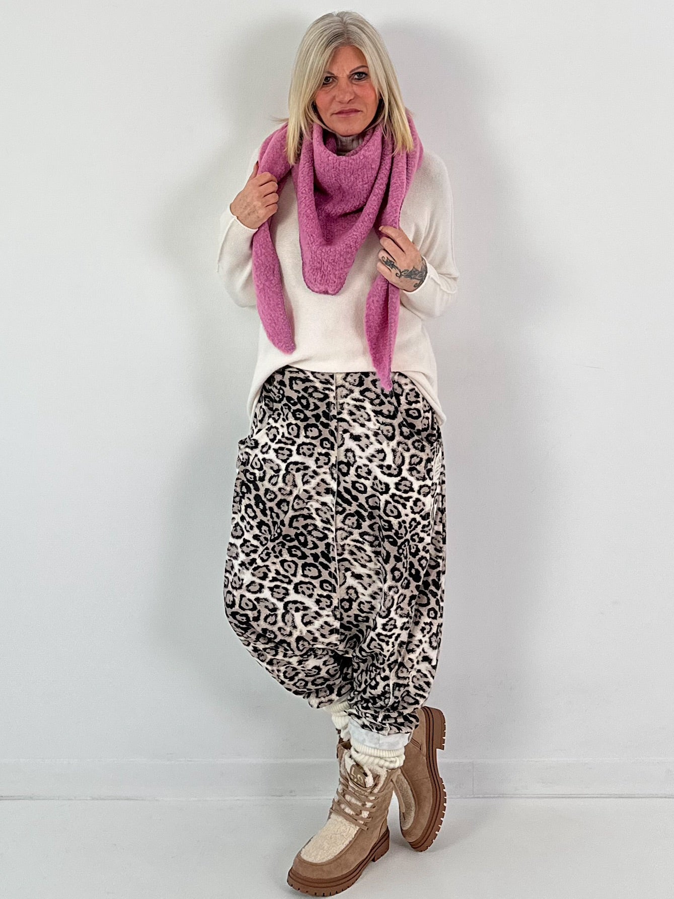 Harem pants model "Deep&amp;Wild" - beige-multicoloured