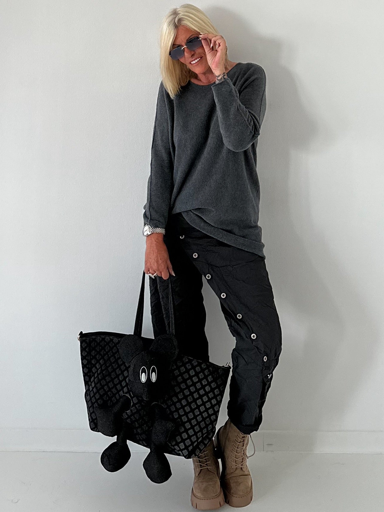 Weicher oversized Basic Pullover - anthrazit
