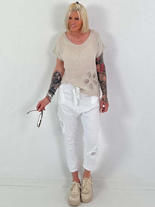 Leinen Shirt mit floralem Häkeleinsatz - beige
