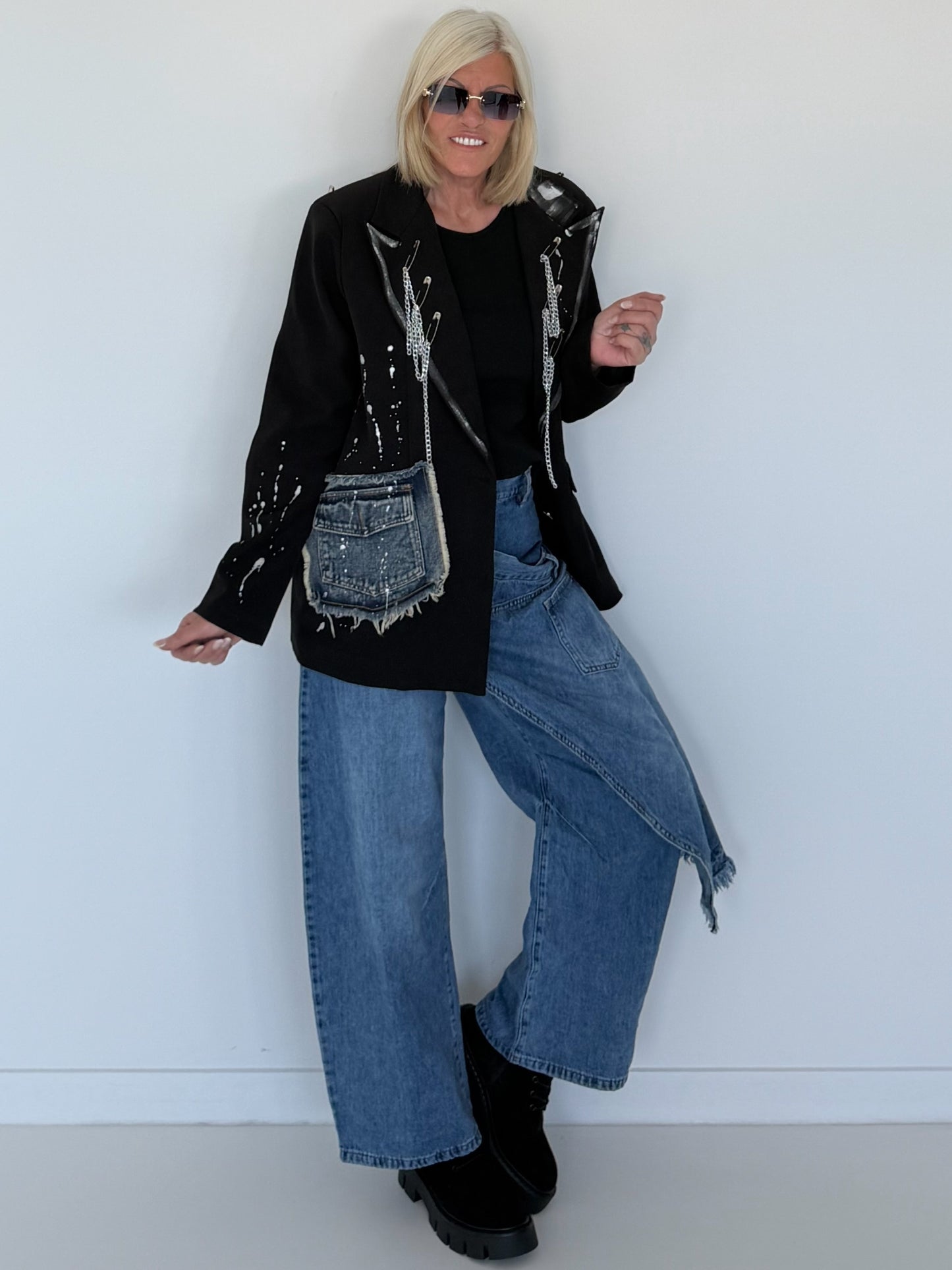 Oversized Blazer mit Denim- und Kettenelementen - schwarz