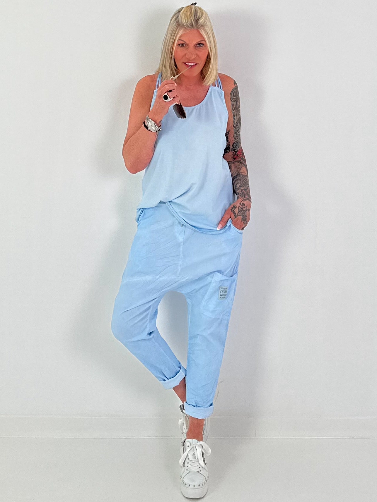Baggy Jeans with Statement Patch - light blue