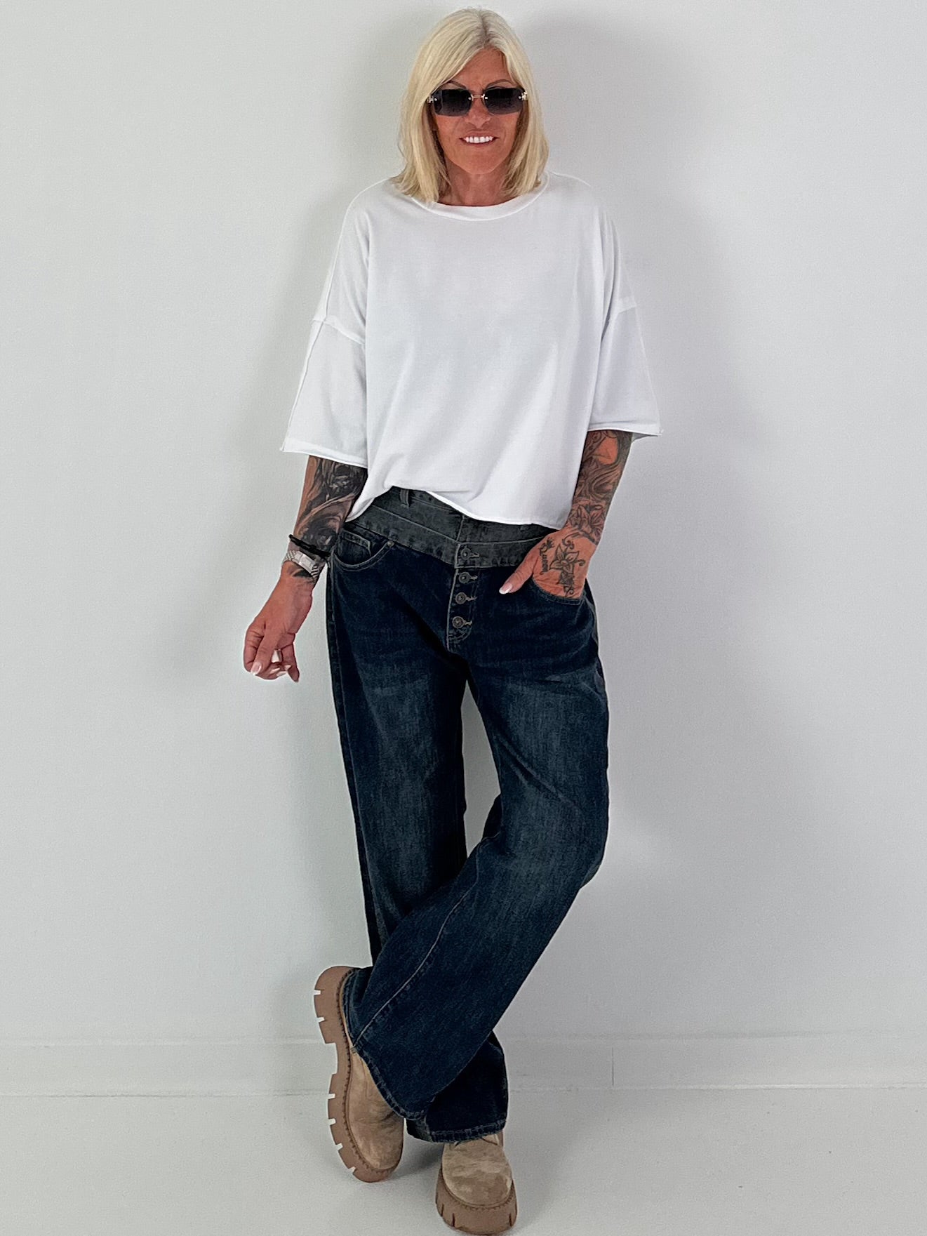 Shirt mit halben Arm und stylischen Außennähten - weiss