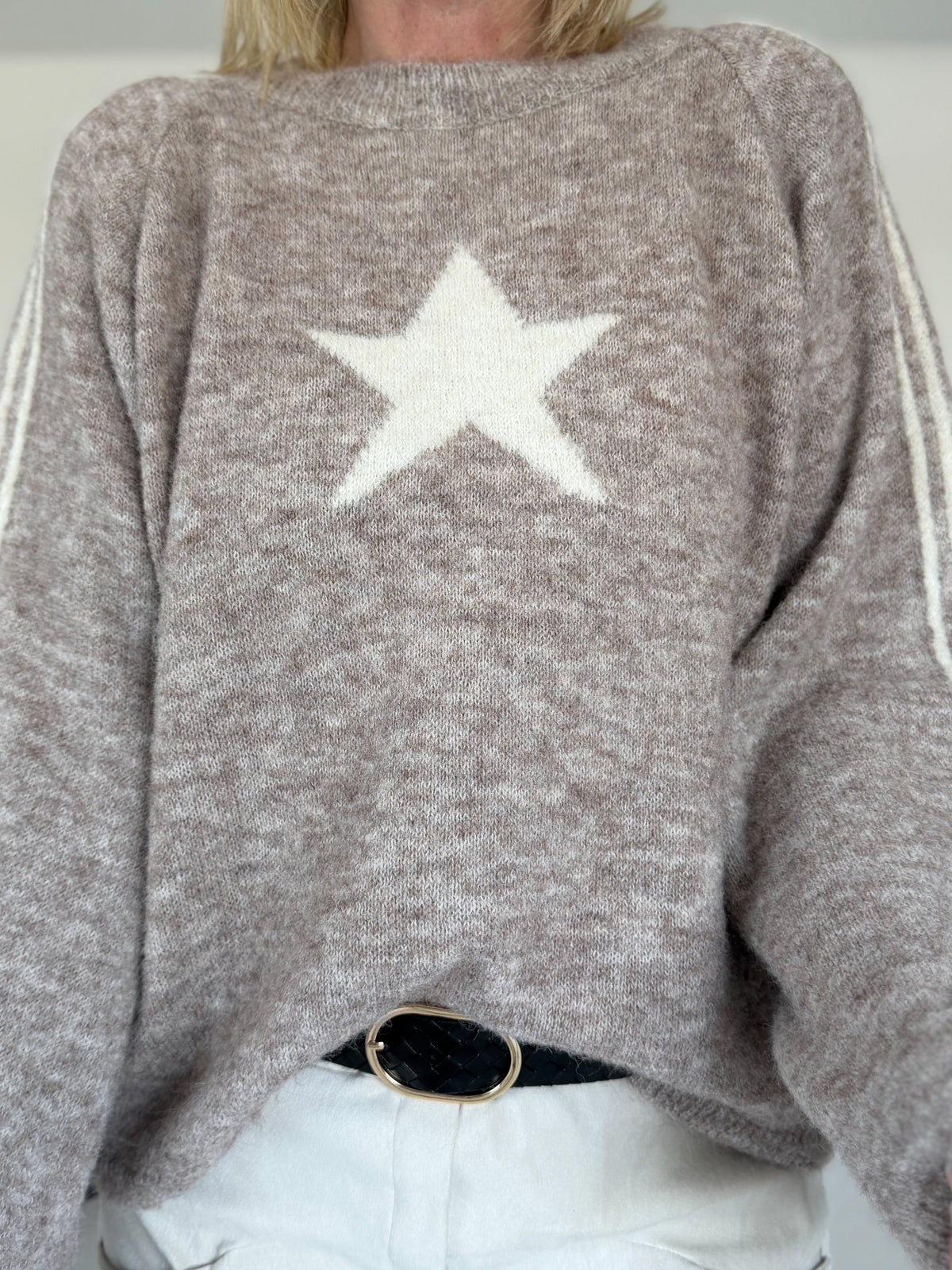 Kuscheliger Pullover mit Sternmotiv - taupe-beige