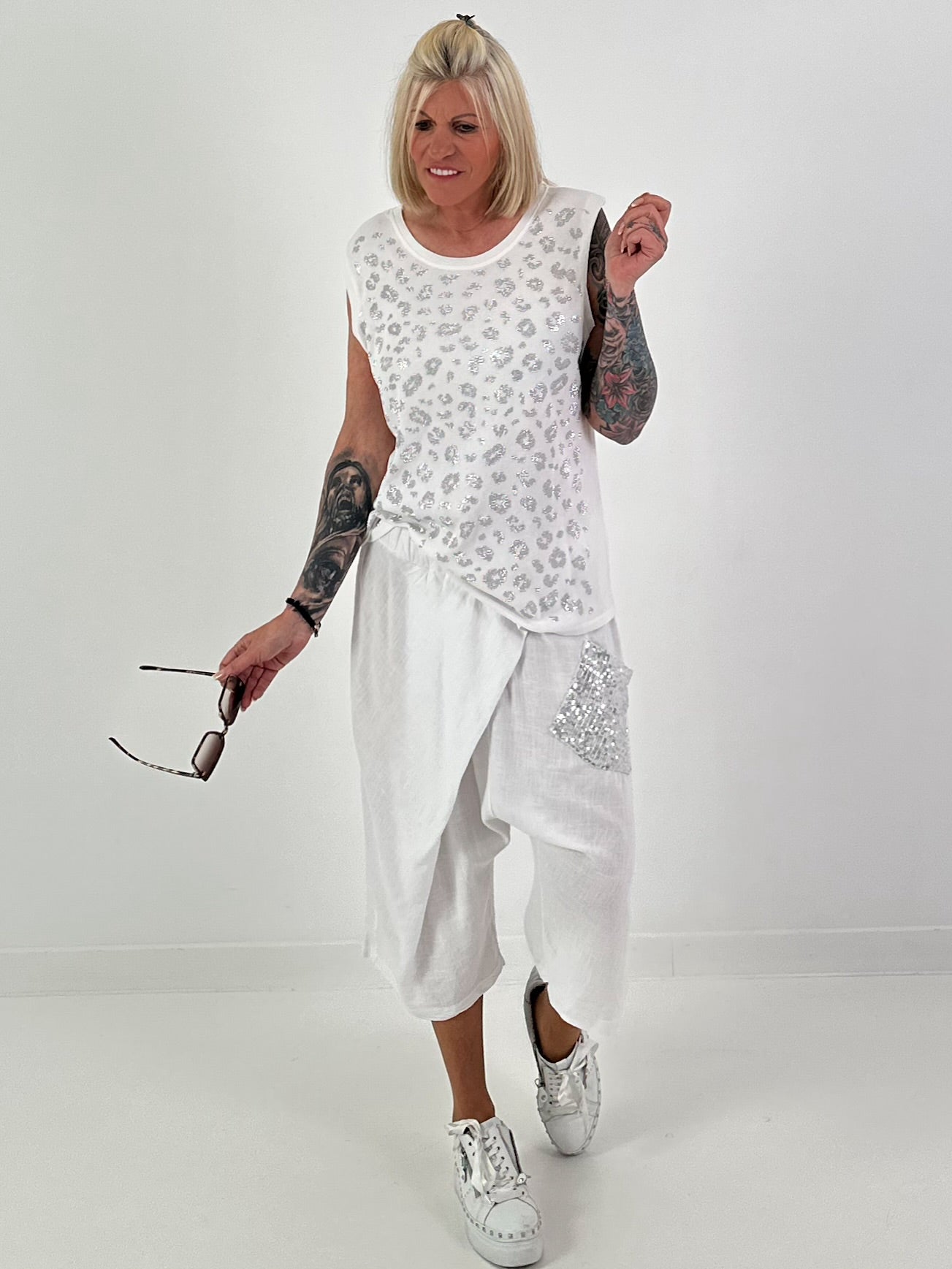 Ripp Top mit Glitzer Leo - weiss