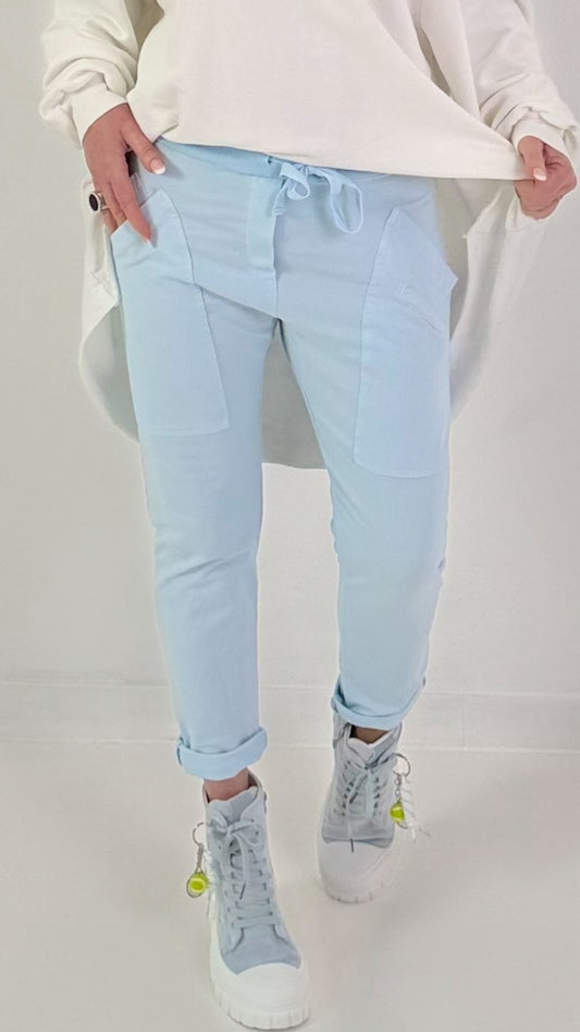 Sweatpants with large patch pockets - light blue