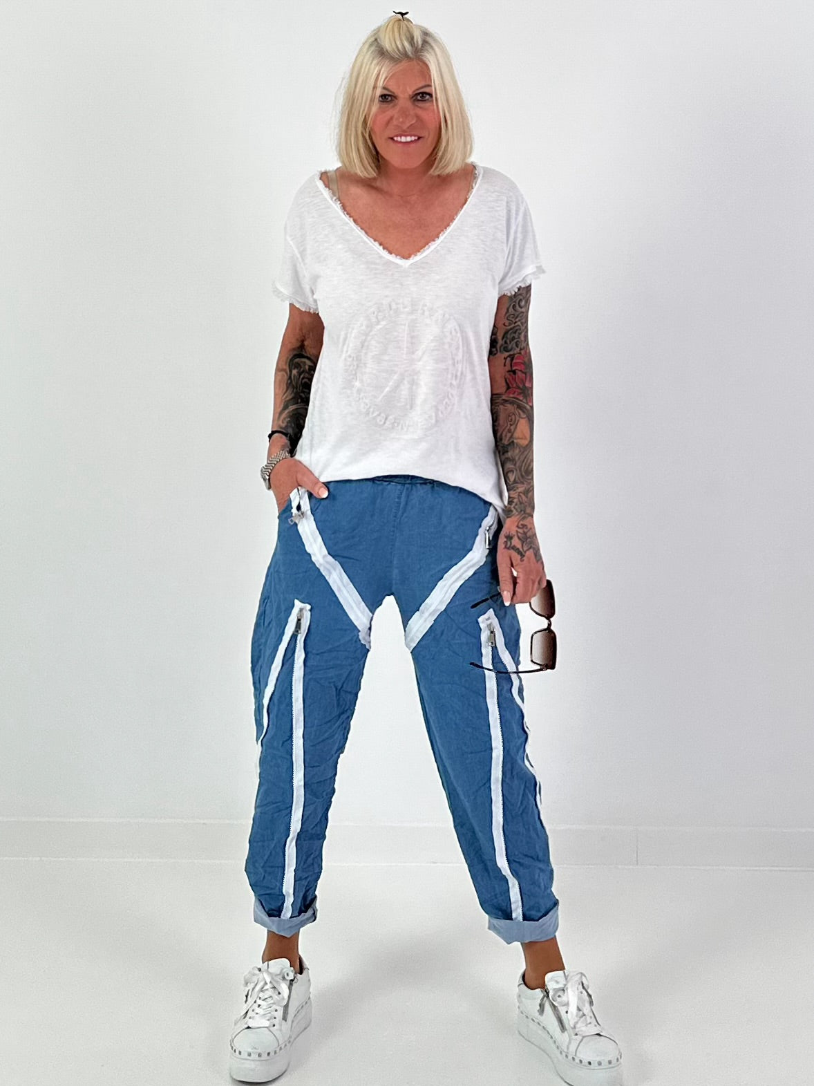Jeans with zipper details - blue