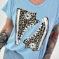 T-shirt with leopard shoe print - light blue