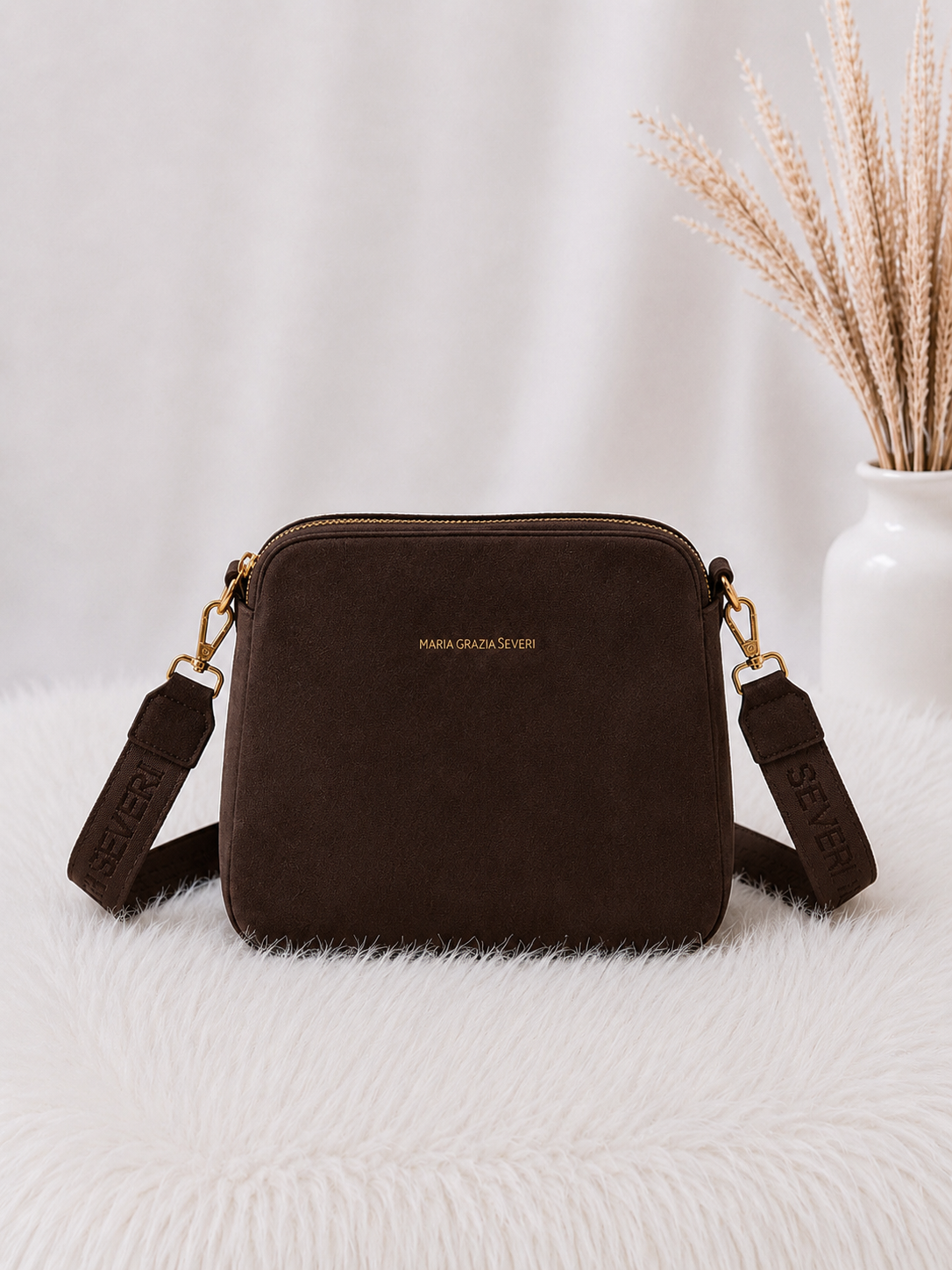 Crossbody-Bag in Wildleder-Optik - mokka