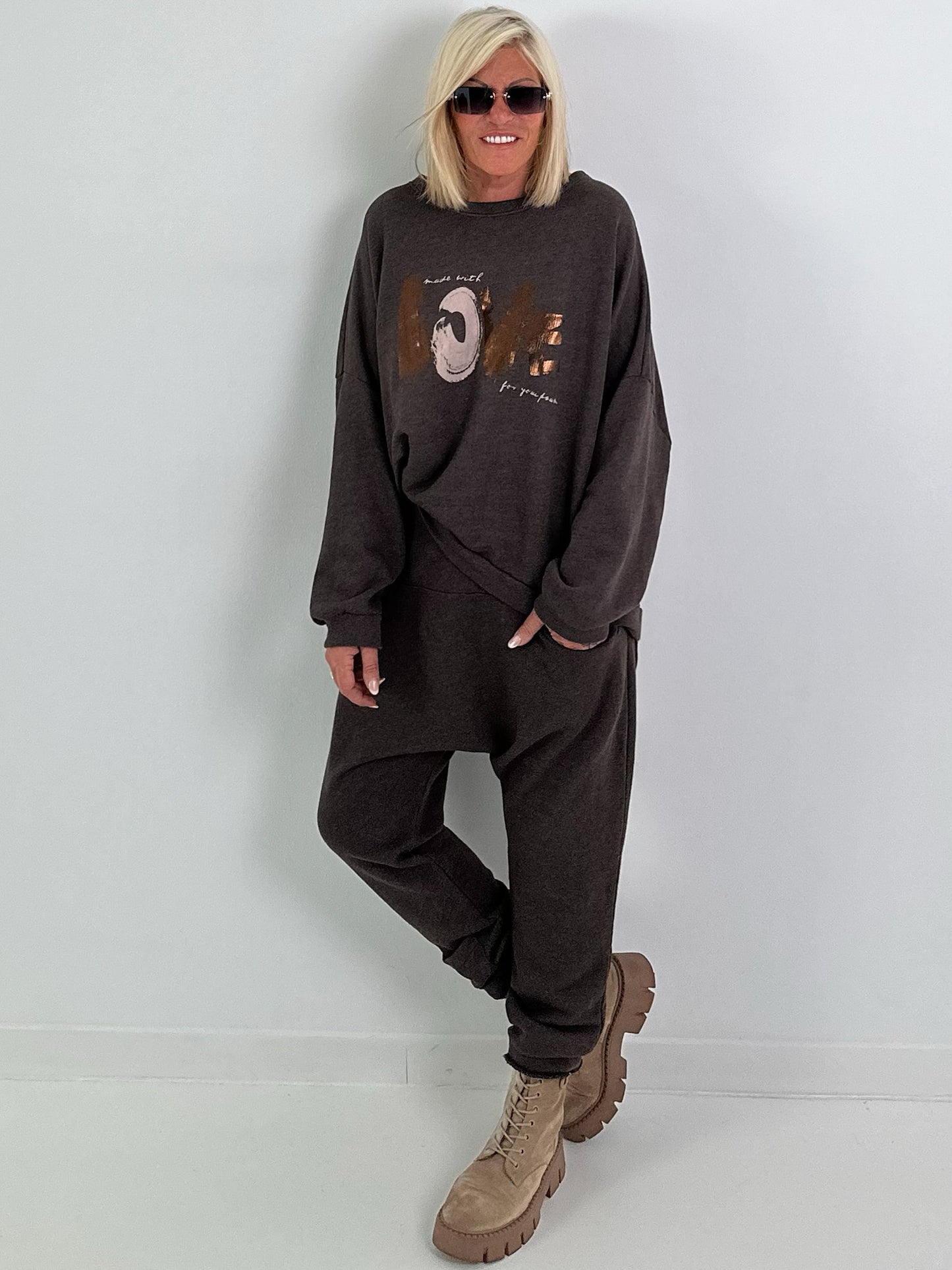 Oversized Sweater mit Frontprint - mokka