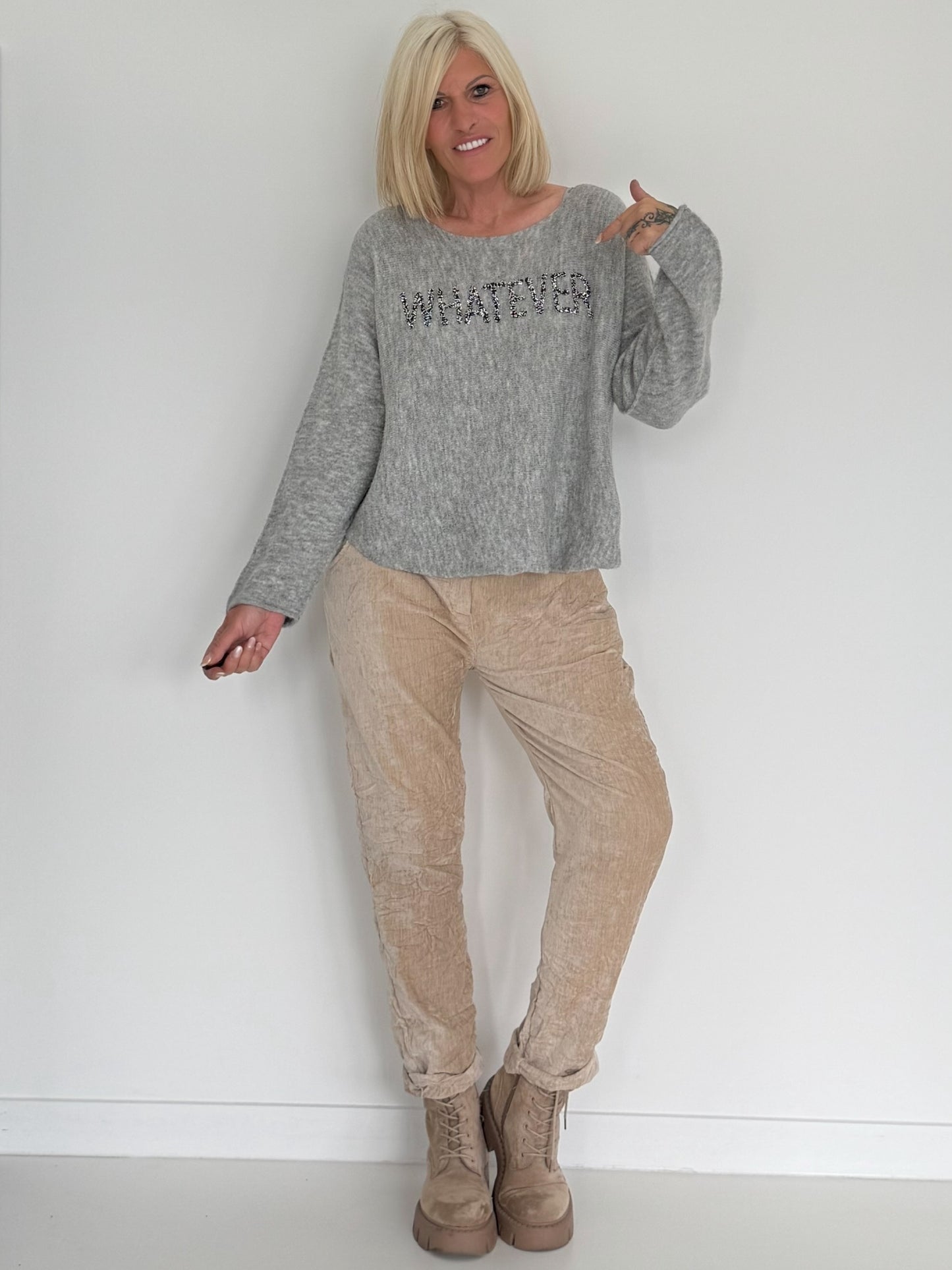Weicher Pullover Whatever - grau