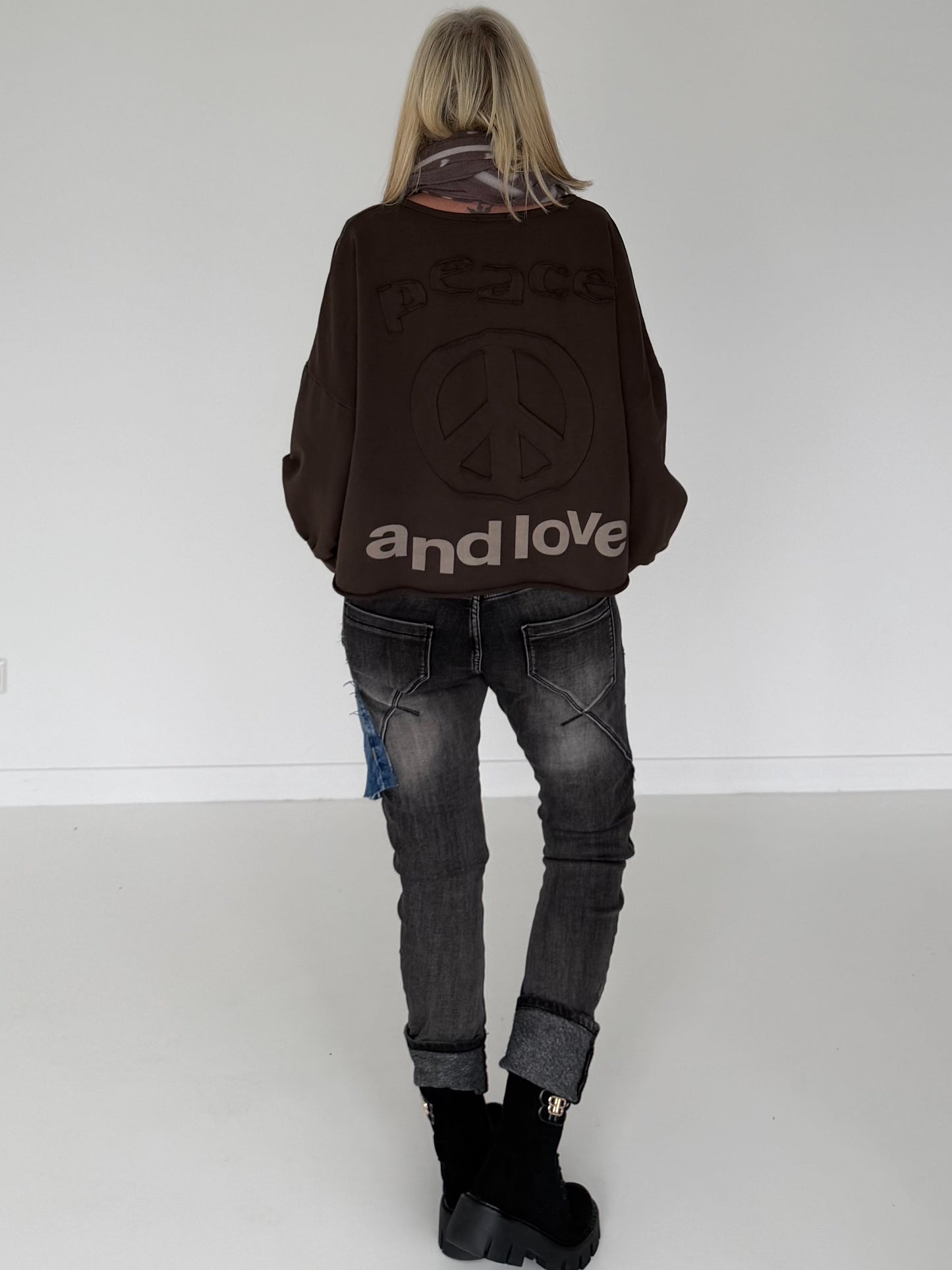 Sweater Peace & Love - mokka