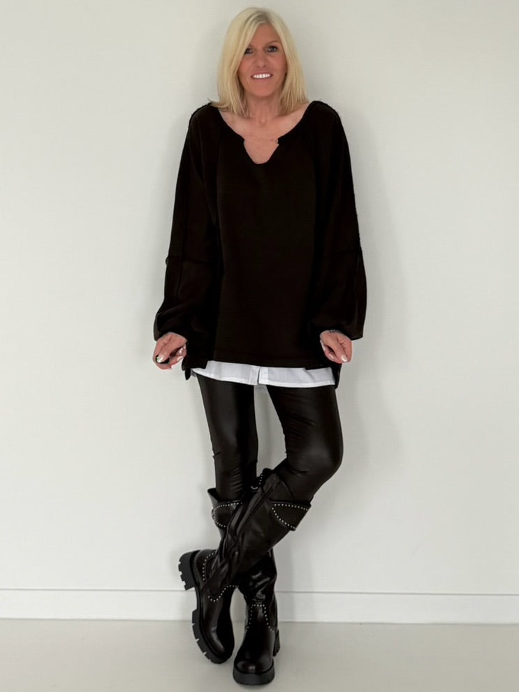 Oversized Sweater mit V-Neck und Inside-Out-Nähten - mokka ( lieferbar ab ca. 16.10.26)