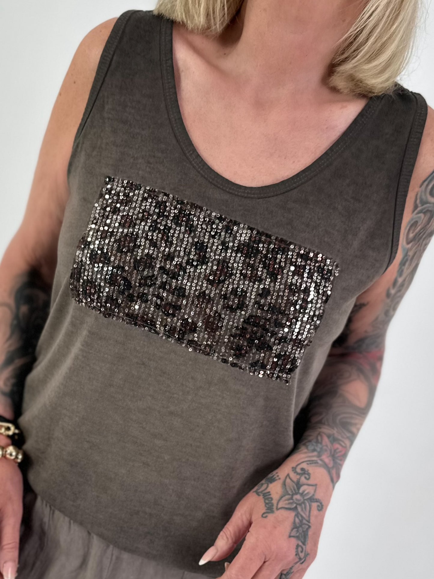 Fine Knit Top with Leopard Patch - chocolate