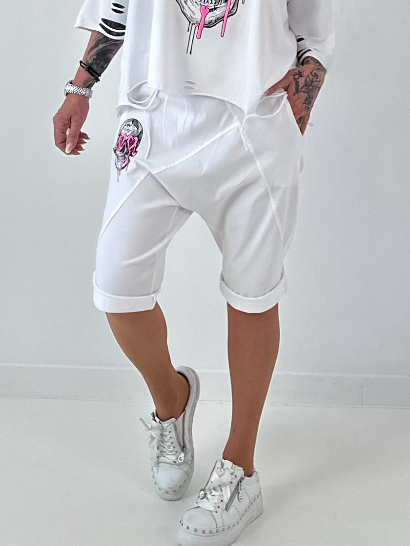 Kurze Baggy mit breiten Nähten - weiss