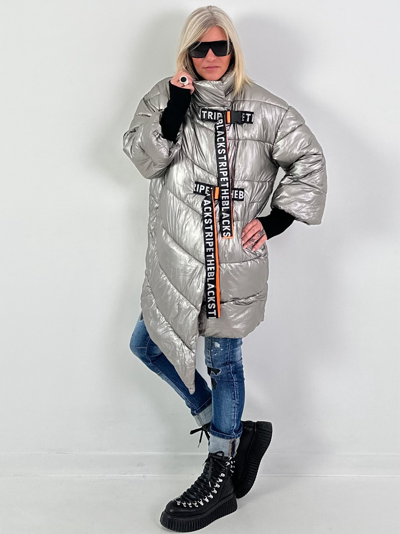 Gewatteerde jas model "Dark Orbit" - donkerzilver