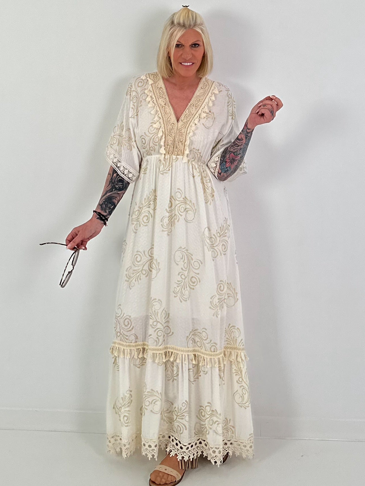 Boho dress with all-over pattern and crochet details - white