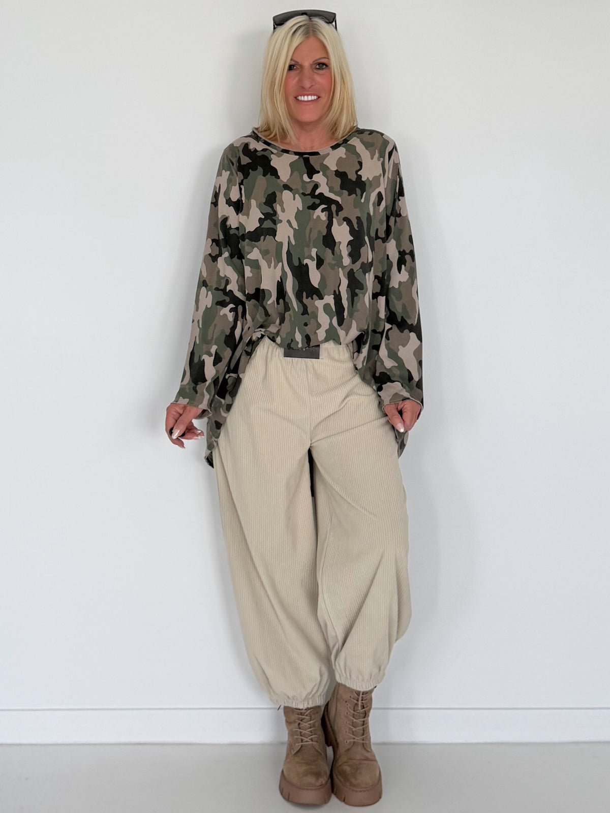 Shirt im Allover-Camouflage-Look - beige-mehrfarbig