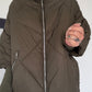 Oversized gewatteerd jack met polswarmers en capuchon - olijf