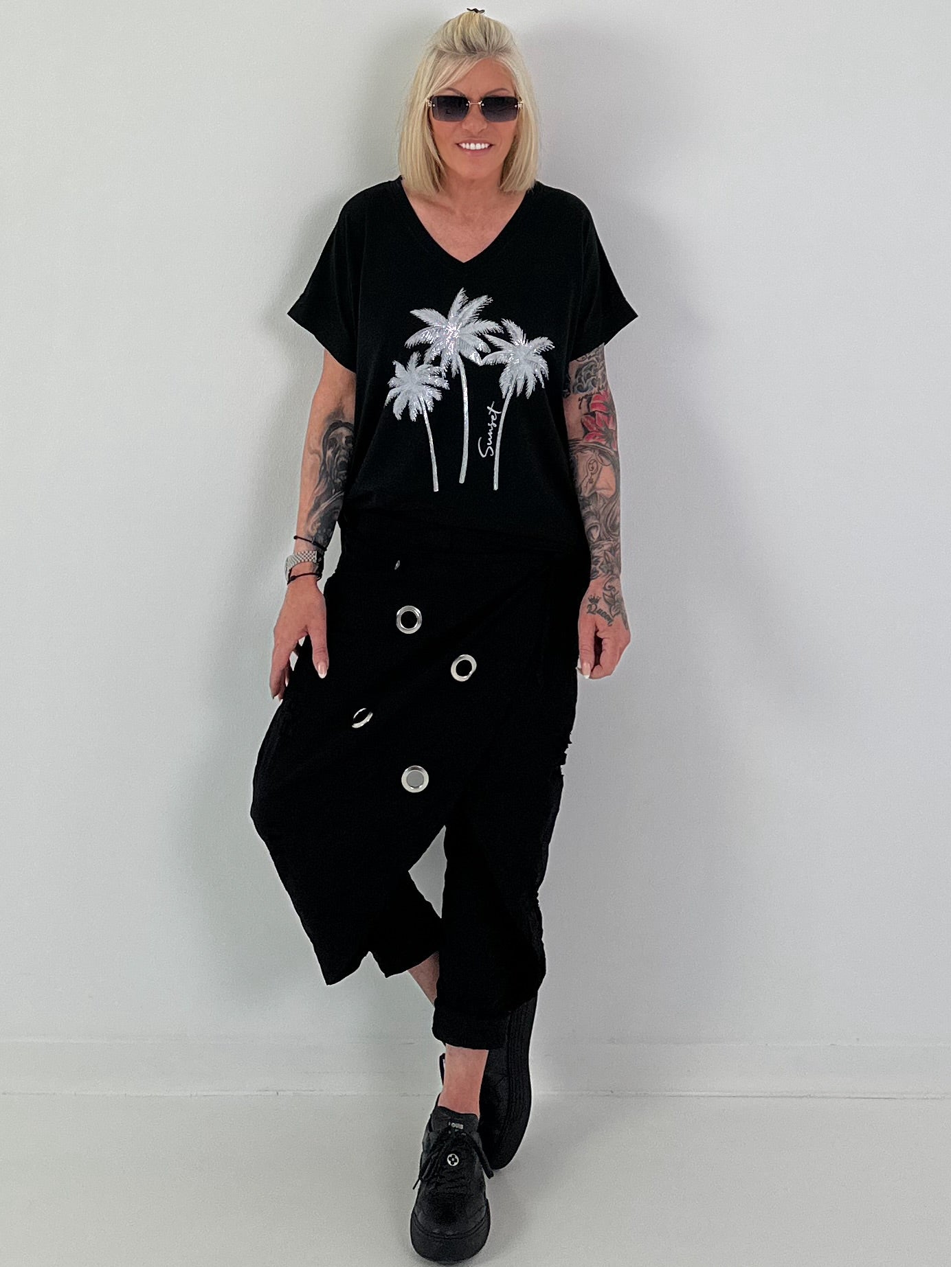 T-shirt with glitter palm trees - black