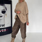 Zachte slipover met opgestikte zak - beige