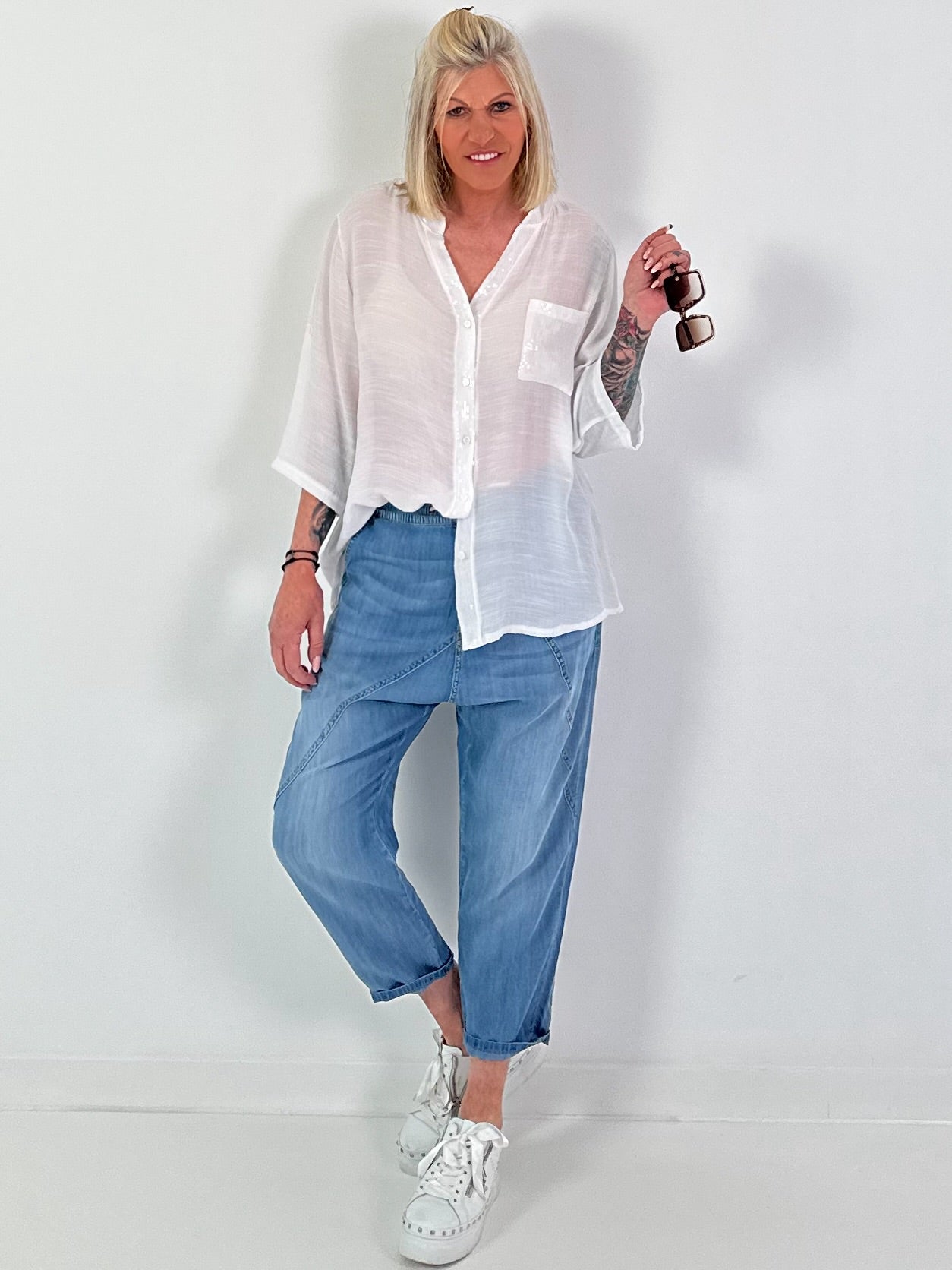 Blouse with sequins and crochet details - white