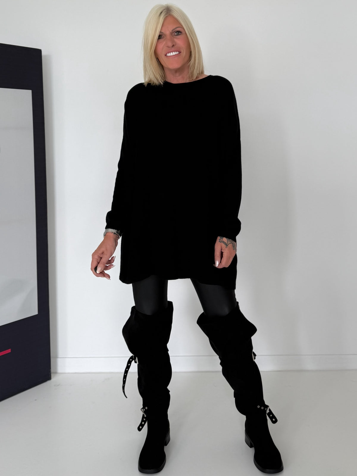 Longpullover - schwarz