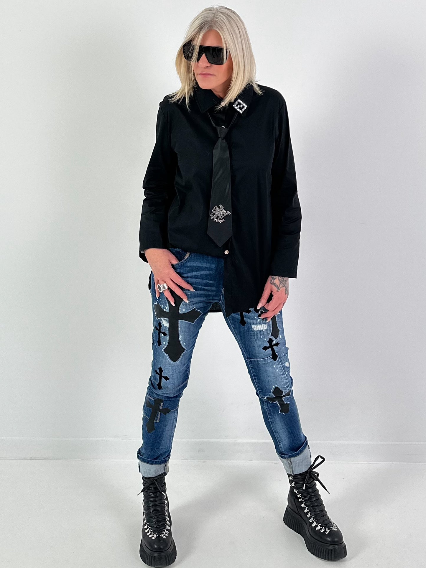 Blouse model "Crystal Collar" - zwart